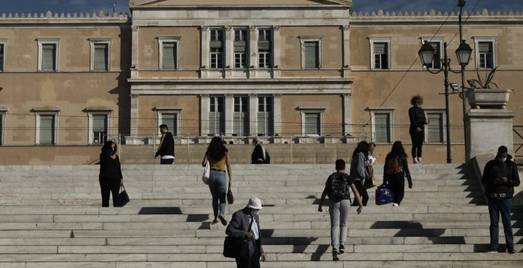 Lockdown: Επιχειρήσεις και υπηρεσίες που παραμένουν ανοιχτές [λίστα]