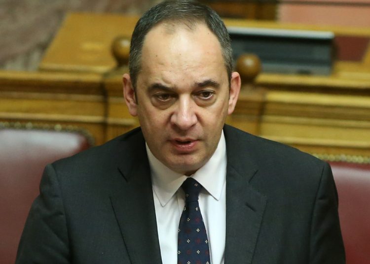 Στον Ευαγγελισμό ο Γιάννης Πλακιωτάκης που έχει προβληθεί από κορονοϊό!