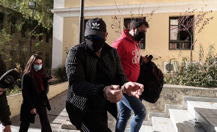 Στην Ευελπίδων με χειροπέδες ο Σφακιανάκης