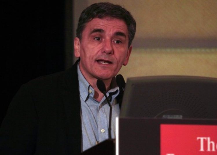 Νέος έρωτας για τον Ευ. Τσακαλώτο -Δείτε για ποιας τα μάτια πήρε διαζύγιο (φωτο)