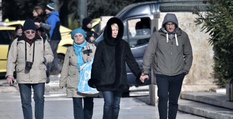 Καιρός: Τσουχτερό κρύο το πρωί και ισχυροί άνεμοι -Πού αναμένονται βροχές