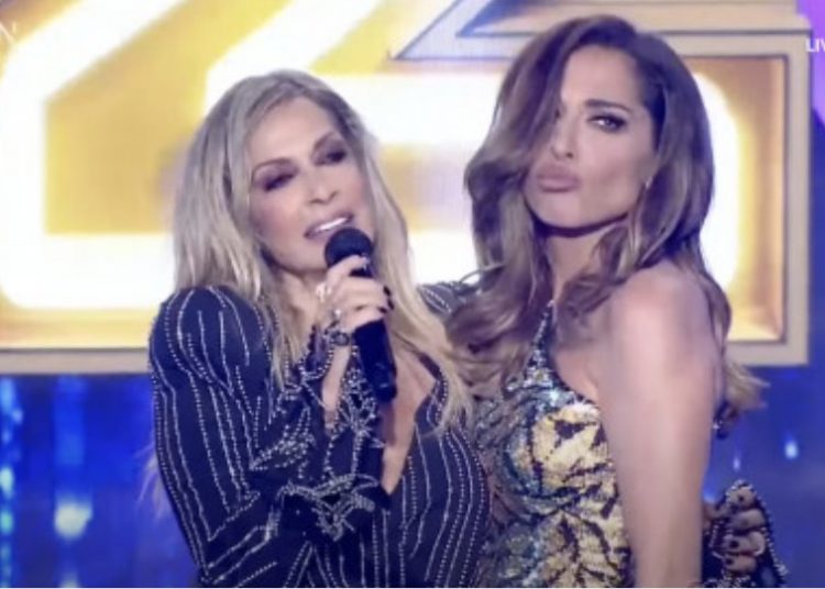 Άννα Βίσση και Δέσποινα Βανδή: Τι είπαν για την κοινή τους εμφάνιση στο J2US