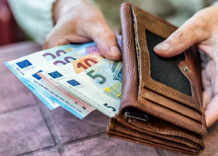 Αυξάνονται όλοι οι μισθοί από 1/1/2021 λόγω μείωσης εισφορών