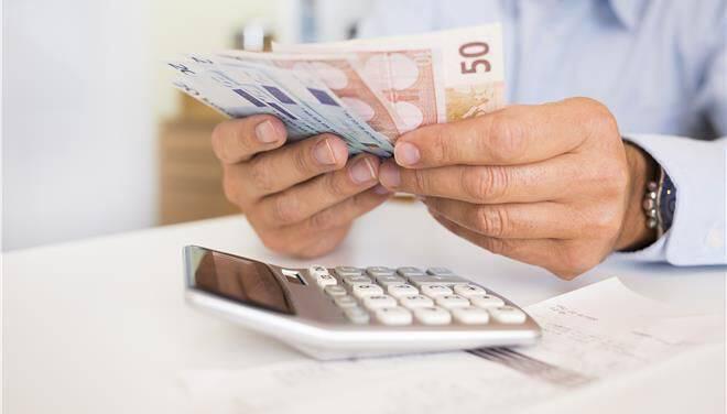 Οι ημερομηνίες πληρωμής για κύριες και επικουρικές Συντάξεις Ιανουαρίου (πριν από τα Χριστούγεννα)