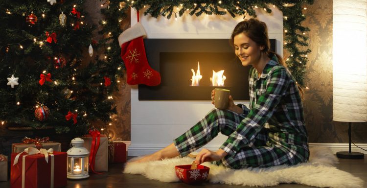 Μόνοι τα Χριστούγεννα: 5+1 τρόποι να περάσετε καλά
