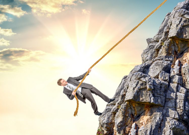 Λιανεμπόριο, τουρισμός, εστίαση: Χαμένος εορταστικός τζίρος – «Βουνό» οι υποχρεώσεις