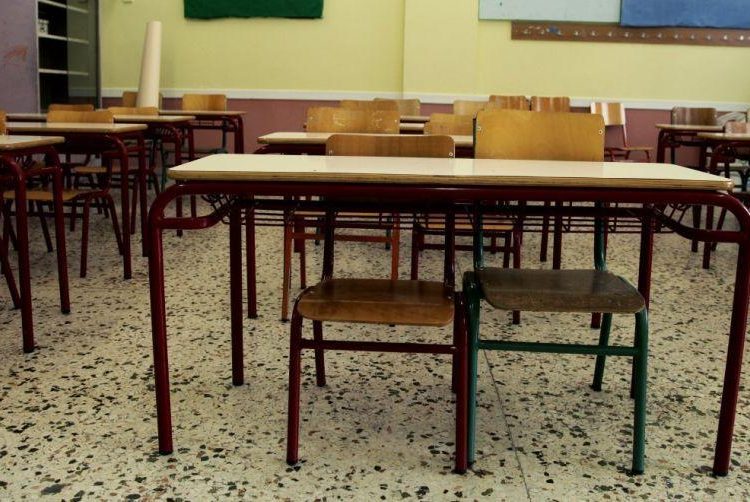Επιτροπή για σχολεία: Εισηγήθηκε τεστ κορωνοϊού σε μαθητές και εκπαιδευτικούς