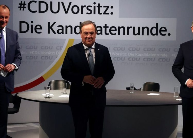 Τρεις υποψήφιοι, δύο κατευθύνσεις: Ποιοι είναι οι «μνηστήρες του θρόνου» της Άνγκελα Μέρκελ στο CDU