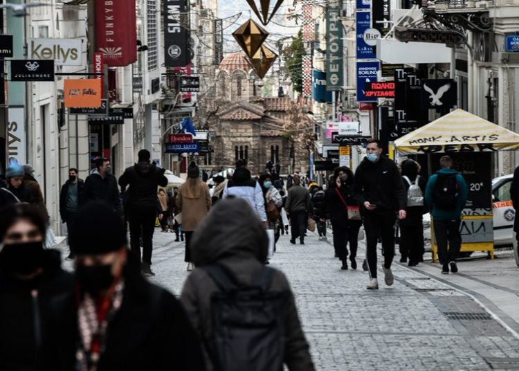 Κορωνοϊός: Μια ανάσα πριν το «πισωγύρισμα» – Στον… πάγο το άνοιγμα Γυμνασίων και Λυκείων