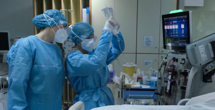 Κορωνοϊός: 605 νέα κρούσματα (1 η Ηλεία) – 24 ακόμα θάνατοι – 292 οι διασωληνωμένοι (23/1)