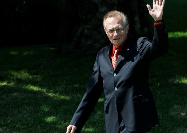 Πέθανε ο διάσημος δημοσιογράφος Λάρι Κινγκ