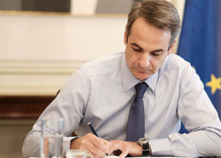 Ανασχηματισμός: Οριστικοποιούνται οι αλλαγές – Οι αμετακίνητοι, οι «καραμπόλες» και το «νέο αίμα»