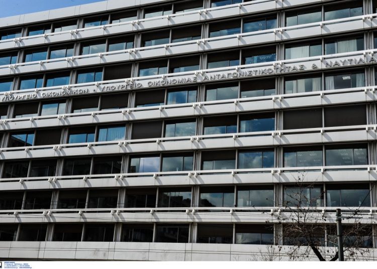 Επιστρεπτέα προκαταβολή κάθε μήνα μέχρι το Πάσχα