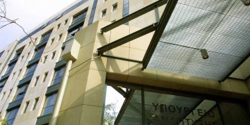 Παράταση για τρεις δράσεις του ΕΠΑνΕΚ