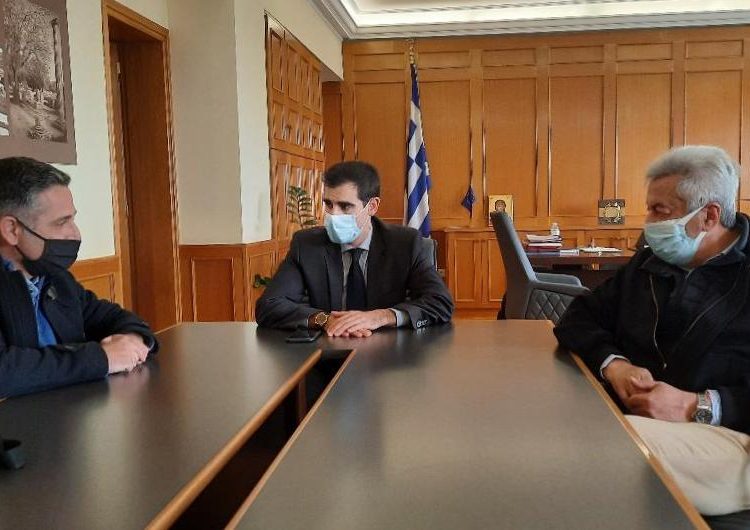 Συνάντηση Αντιπεριφερειάρχη Π.Ε Ηλείας Βασίλη Γιαννόπουλου με Εμπορικό και Τεχνικό Επιμελητήριο