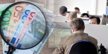 Αμοιβές: Μισθοί δύο ταχυτήτων σε δημόσιο και ιδιωτικό τομέα – Αναλυτικά τα στοιχεία