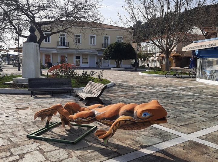 Συνεχίζεται ο αποκριάτικος στολισμός
