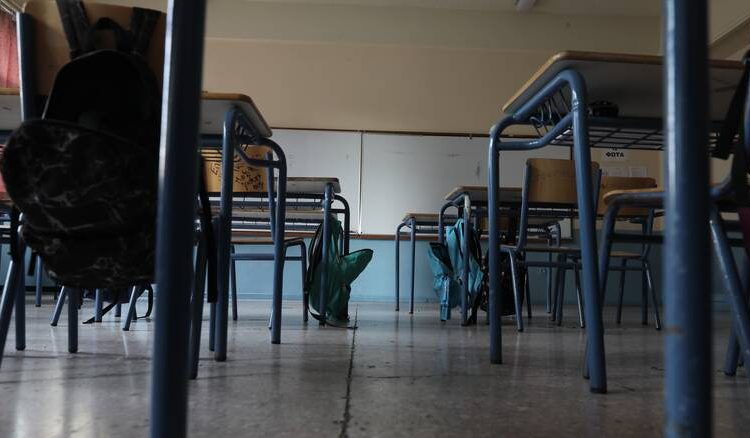 Προς αναβολή το άνοιγμα του λιανεμπορίου στις 29 Μαρτίου -Παράταση για εστίαση και σχολεία