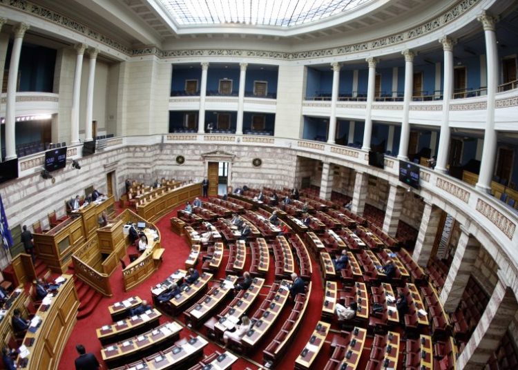 «Φαρμάκι» Κρινιώς Κανελλοπούλου και 4 πρώην βουλευτών Ν.Δ. για Μητσοτάκη: Αποτύχαμε στην πανδημία