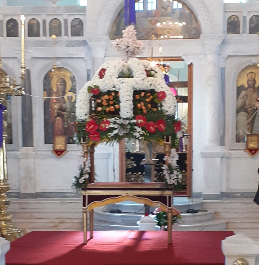Ηλεία: Στολισμένοι όμορφα και καλαίσθητα οι Επιτάφιοι στις Εκκλησίες σε Πύργο, Αμαλιάδα και άλλες περιοχές(photos)