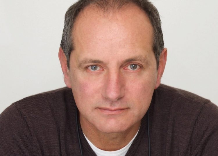 Δεν είναι στην ίδια πόλη.   (γράφει ο Χάρης Κανελλακόπουλος)