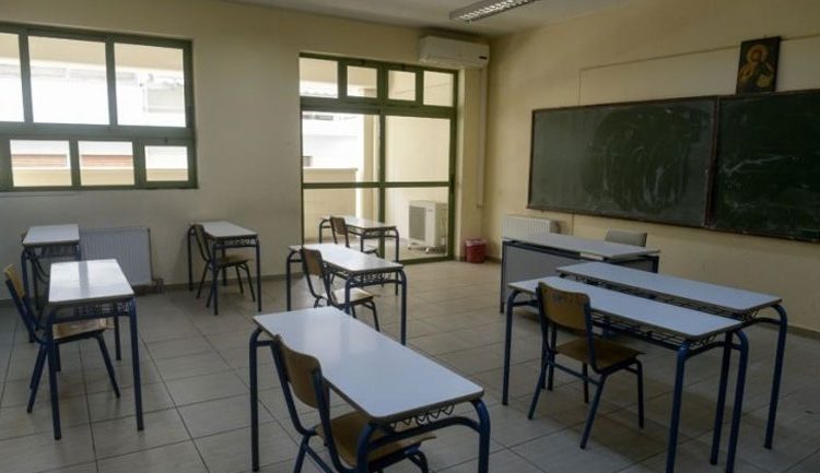 Κεραμέως: Ξεκινούν οι εμβολιασμοί όλων των εκπαιδευτικών από τις 21 Απριλίου