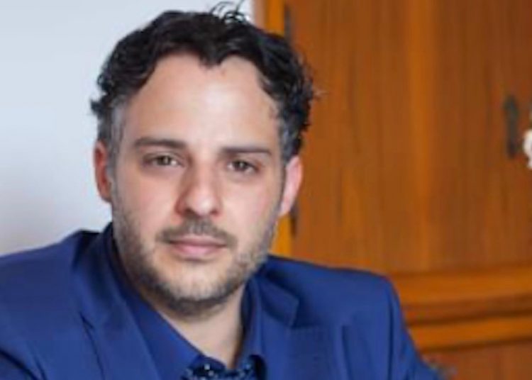 Ν. Λυμπερόπουλος: ¨Θολός¨ ο θάνατός του-Απροσδιόριστα τα αίτια-Κηδεύτηκε σήμερα