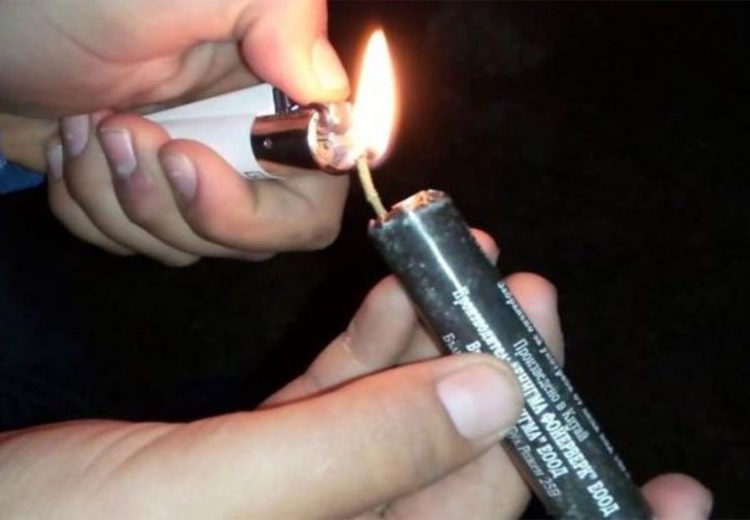 17χρονος με τραύματα στο χέρι και το πρόσωπο στο “Αγ. Ανδρέας” – Βαρελότο έσκασε στα χέρια του