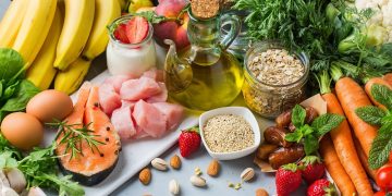 Η διατροφή πριν και μετά το εμβόλιο COVID-19 για θωράκιση του οργανισμού και καλή υγεία