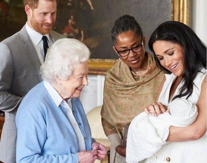 Λαίδη Κάμπελ: «Ξέρω ποιος έκανε το ρατσιστικό σχόλιο στο παλάτι»