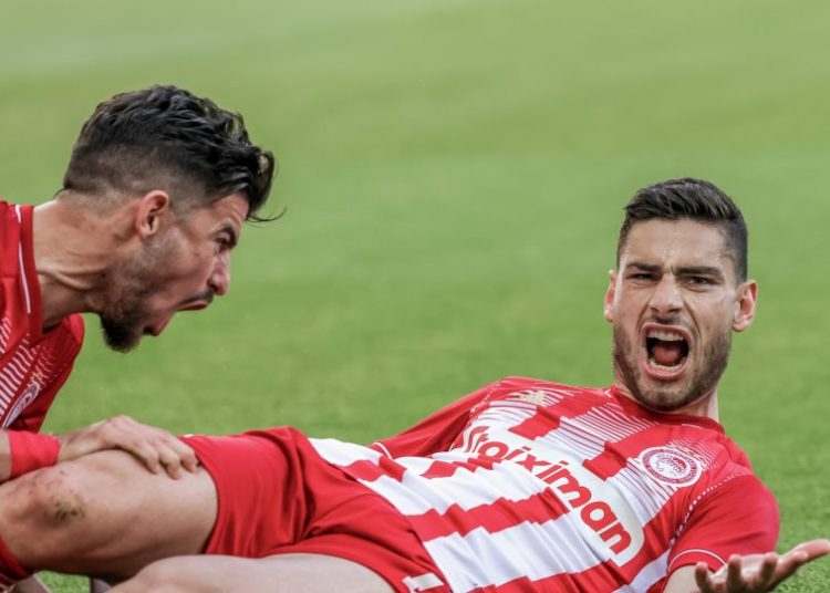 Super League play off live: Ολυμπιακός-ΠΑΟΚ 1-0