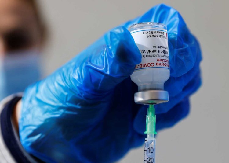 Όλα τα εμβόλια διαθέσιμα από σήμερα για την ηλιακή ομάδα 40 – 44