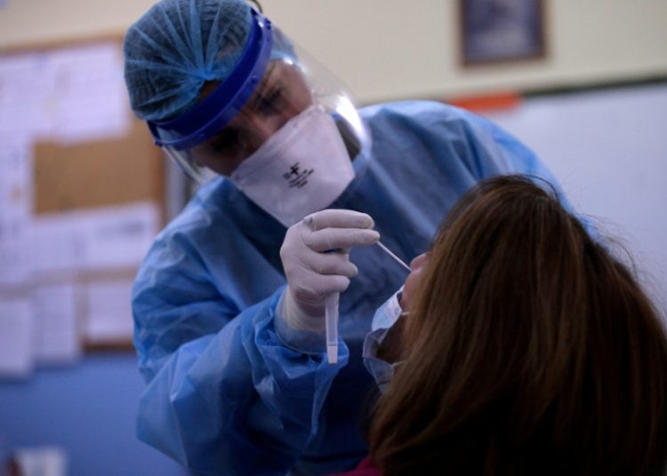 Κορωνοϊός: 1.585 νέα κρούσματα (18 η Ηλεία) – 40 νεκροί – 521 οι διασωληνωμένοι  (28/5)