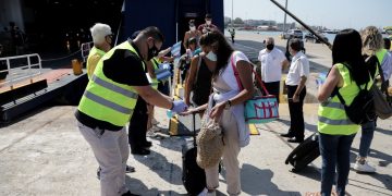 Πελώνη: «Τα Σαββατοκύριακα εντατικοί έλεγχοι σε εστίαση για ωράριο και μάσκες»