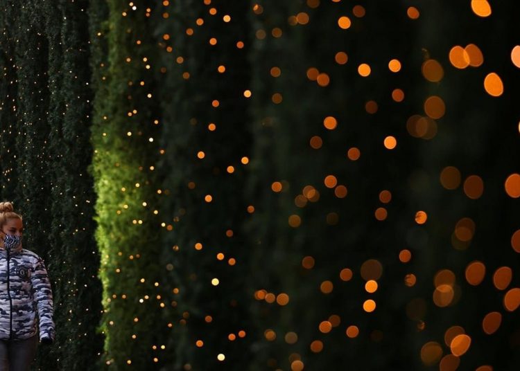 Ν. Χαρδαλιάς: Συνεχίζεται μέχρι νεοτέρας η απαγόρευση μουσικής στα καταστήματα και η απαγόρευση κυκλοφορίας από 00.30 – Οι νέες ανακοινώσεις