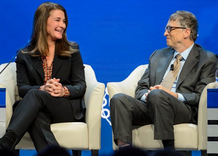 Η περίεργη συμφωνία του Μπιλ Γκέιτς με τη σύζυγό του: Του επέτρεπε κάθε χρόνο να πηγαίνει διακοπές με την πρώην του