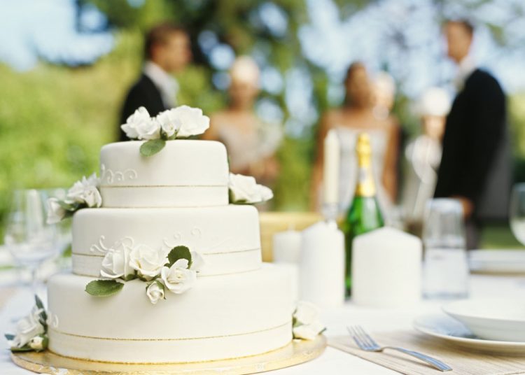 Αμαλιάδα: Συνελήφθη γιατί έκανε γαμήλια δεξίωση στην αυλή του