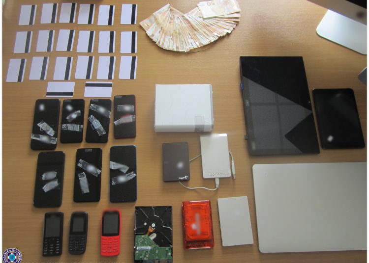 Εξαρθρώθηκε εγκληματική οργάνωση που έκανε απάτες σε βάρος πολιτών και στον Πύργο