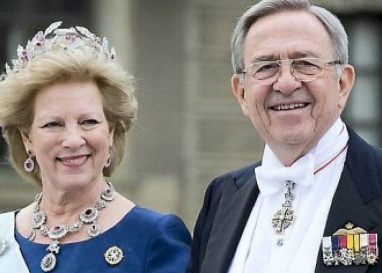 Βασιλικοί γάμοι αλά ελληνικά: Όλα τα παιδιά του τέως καλοπαντρεύτηκαν