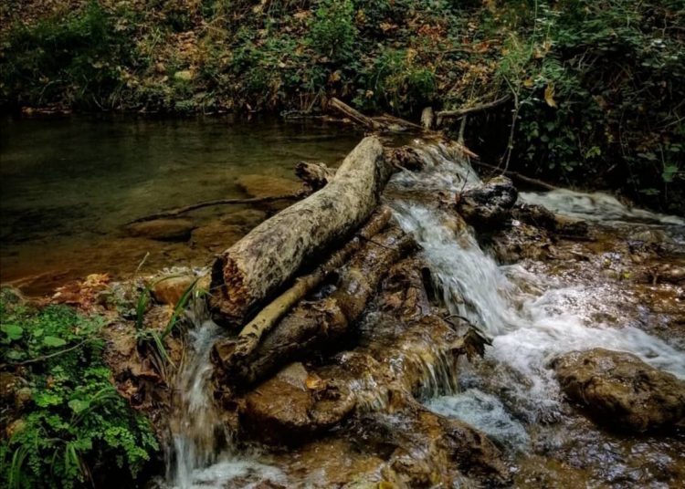 Πρόταση βόλτας: Στο χωριό Νεράϊδα με τον μπαρουτόμυλο