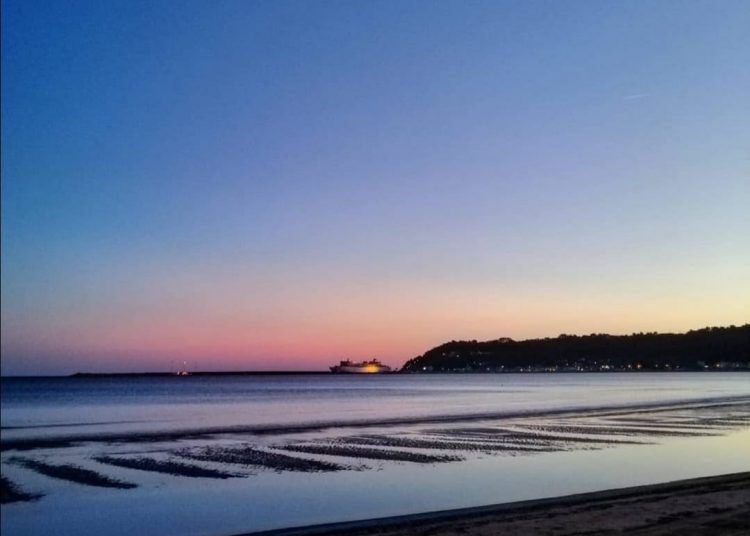 Πρόταση βόλτας: Παραλία Καβούρι