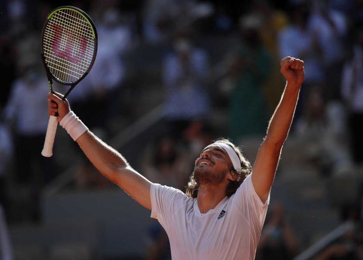 Ο Στέφανος Τσιτσιπάς «λύγισε» με 3-2 σετ τον Ζβέρεφ και είναι στον τελικό του Roland Garros