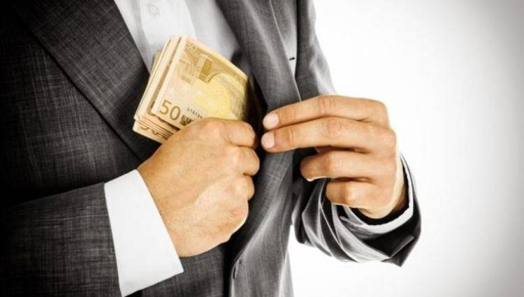 Πάτρα: Ο μαϊμού λογιστής της έκλεψε χιλιάδες ευρώ