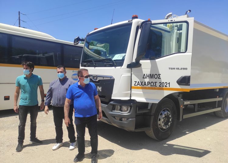 Νέο απορριμματοφόρο απέκτησε ο Δήμος Ζαχάρως