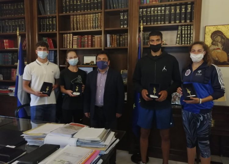 Ο δήμαρχος Πύργου τίμησε τους νέους πρωταθλητές της πόλης