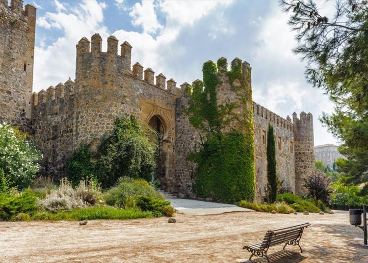 Δείτε το κάστρο της Πελοποννήσου που βρίσκεται στη λίστα με τα δέκα “παραμυθένια κάστρα” του κόσμου!