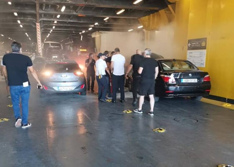 Φωτιά σε Ι.Χ. στο Mare Di Levante την ώρα της άφιξης του στη Ζάκυνθο