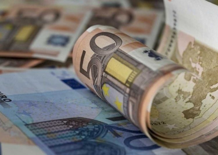 Εφορία: 8.517 μεγαλοοφειλέτες χρωστούν το μισό ΑΕΠ της χώρας – Αυξήθηκαν τα «μικρά» χρέη