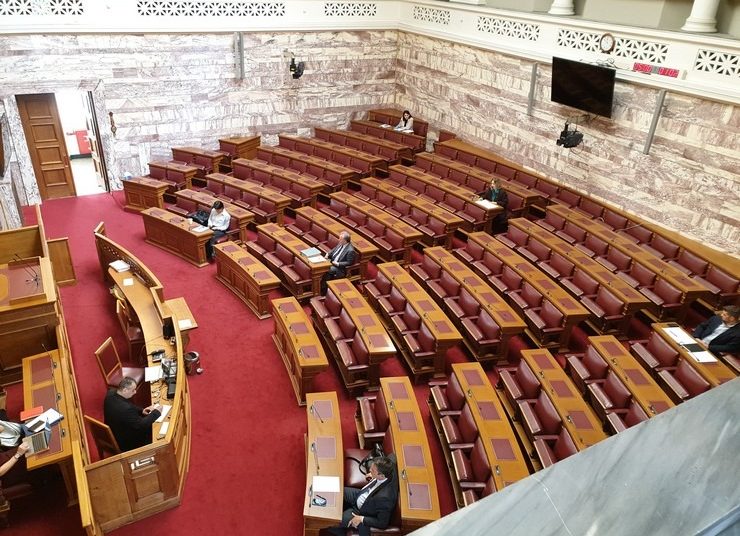 Βουλή: Σύγκληση της επιτροπής Θεσμών και Διαφάνειας για πρόσφατη δημοσκόπηση ζητά ο ΣΥΡΙΖΑ