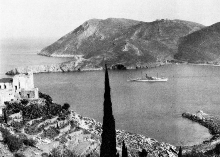 H Πελοπόννησος του 1930 μέσα από 10 εντυπωσιακές φωτογραφίες του Αντουάν Μπον